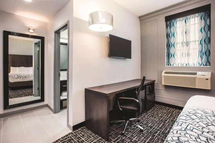 La Quinta by Wyndham Inner Harbor Downtown photo 3