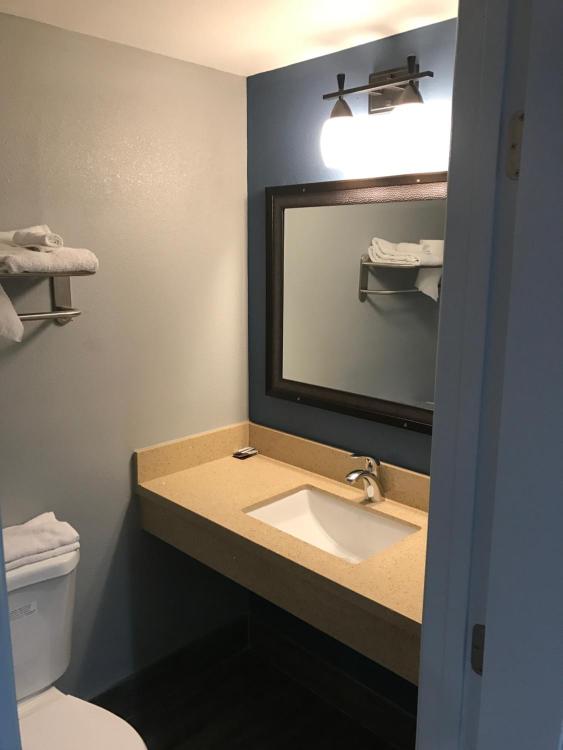 Empire Inn photo 1
