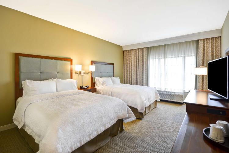 Hampton Inn & Suites Charleston Airport photo 2