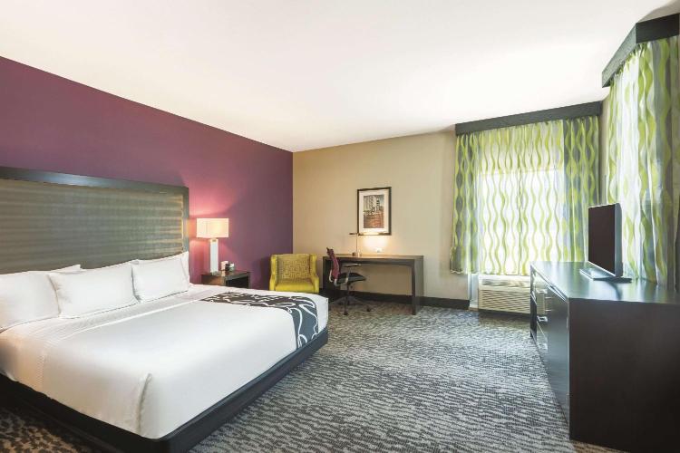 La Quinta by Wyndham Memphis Downtown photo 1