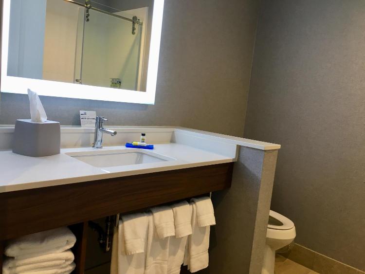 Holiday Inn Express - Grand Island by IHG photo 2