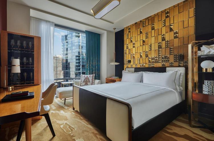 Viceroy Chicago photo 1