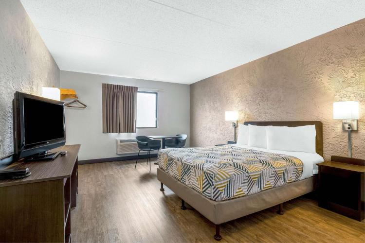 Motel 6-Elk Grove Village, IL - O'Hare photo 3