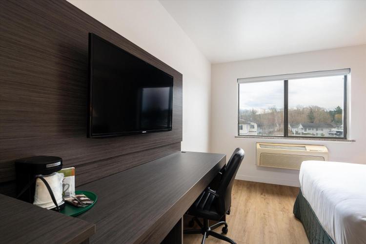 Baymont INN & Suites by Wyndham photo 3