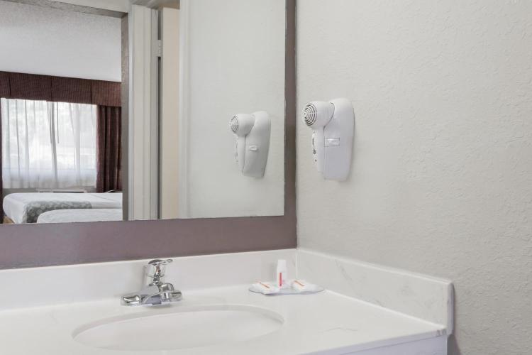 Days Inn by Wyndham St Augustine/Historic Downtown photo 3