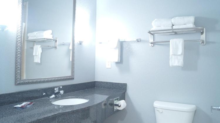 Magnolia Inn and Suites Olive Branch photo 2