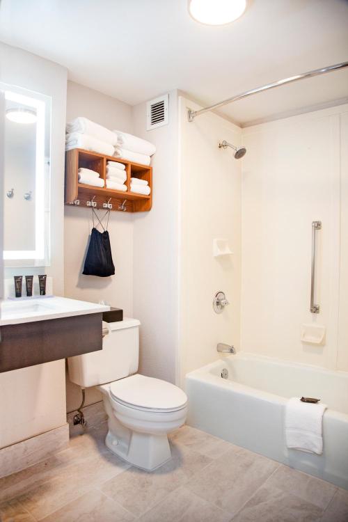 MainStay Suites Springfield IL photo 2