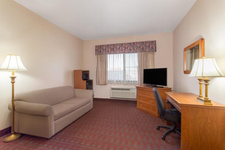 Ramada by Wyndham St George photo 3