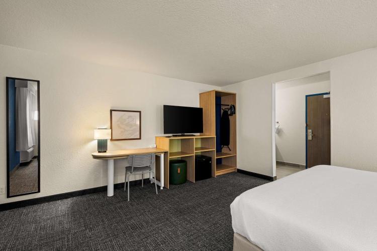 Spark By Hilton Fort Wayne photo 3