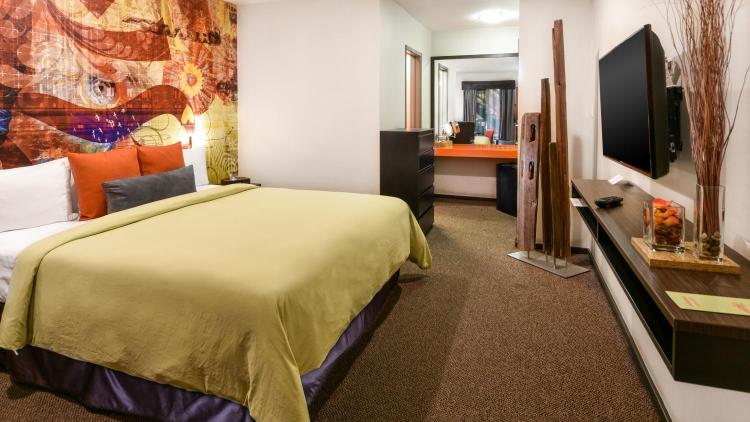 The Tangerine - a Burbank Hotel photo 1