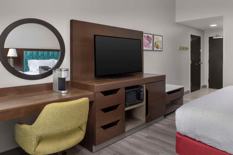 Hampton Inn Birmingham I-65/Lakeshore Drive photo 2