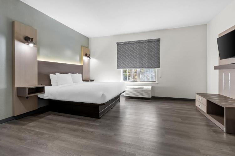 MainStay Suites Columbia Harbison photo 1