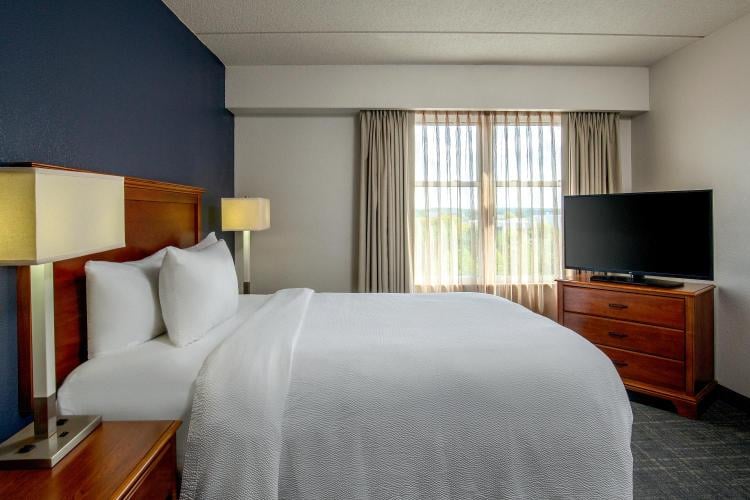 Residence Inn by Marriott Chesapeake Greenbrier photo 3