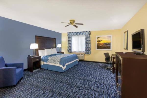 Days Inn by Wyndham Moab photo 1