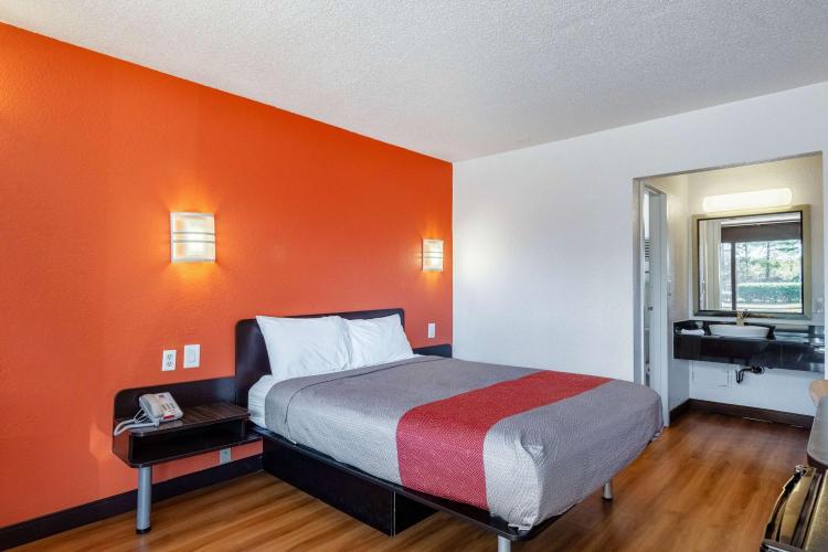 Motel 6-Little Rock, AR - West photo 1
