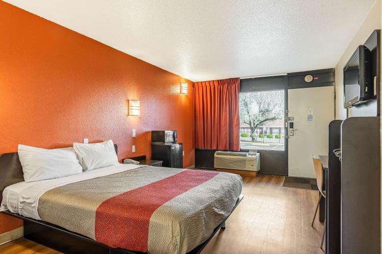 Motel 6-Little Rock, AR - West photo 2