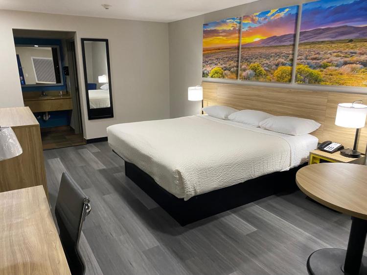 Days Inn by Wyndham El Paso West photo 3