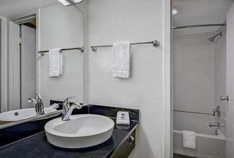 Motel 6-Tallahassee, FL - Downtown photo 1