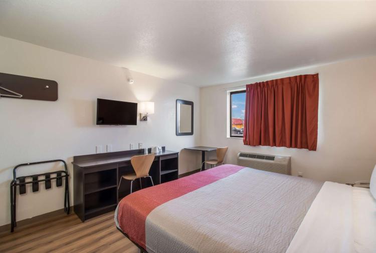 Motel 6-Fargo, ND - West Acres - North Fargo photo 2