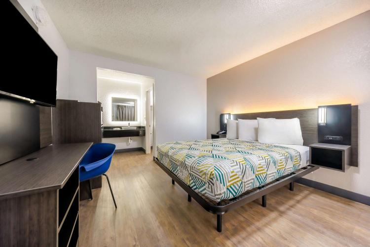 Motel 6 Fort Worth, TX East photo 3