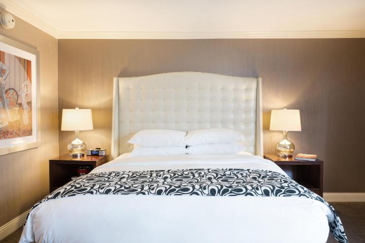 The Pfister Hotel photo 2
