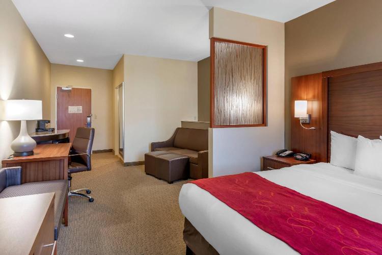 Comfort Suites Eugene University photo 3