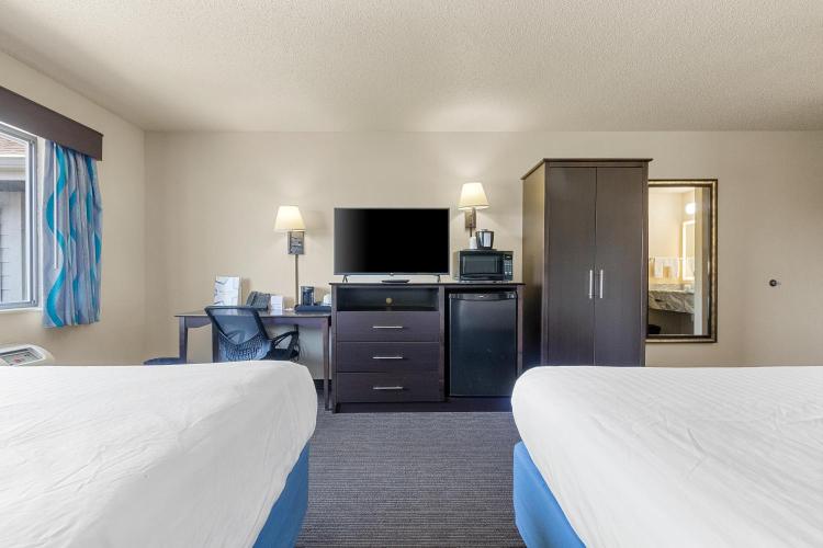 AmericInn by Wyndham Green Bay East photo 2