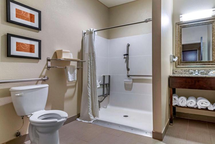 Comfort Suites Biloxi/Ocean Springs photo 2