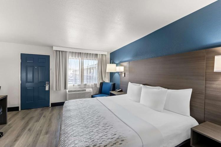 SureStay Hotel by Best Western Phoenix Airport photo 2
