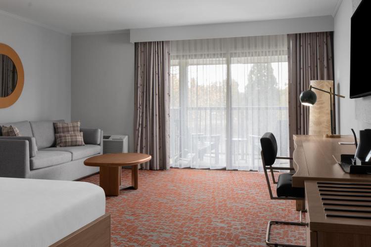 Valley River Inn photo 1