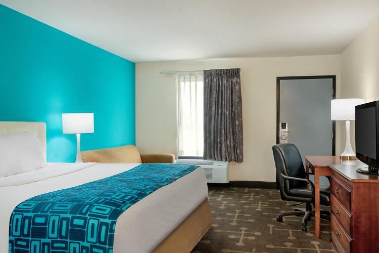 Howard Johnson by Wyndham Chattanooga Lookout Mountain I-24 photo 3