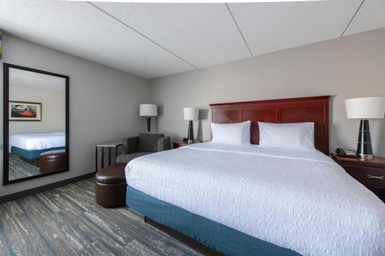 Hampton Inn Newport News-Yorktown photo 2