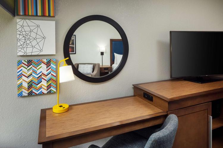 Hampton Inn Atlanta-Northlake photo 2