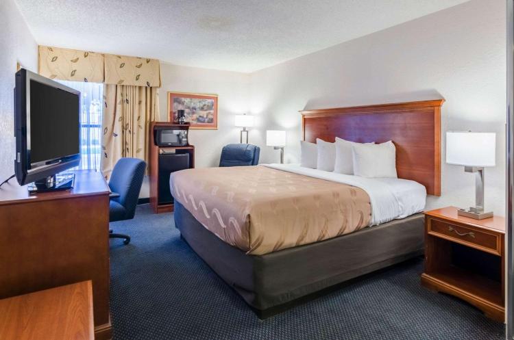 Quality Inn Lynchburg near University photo 2