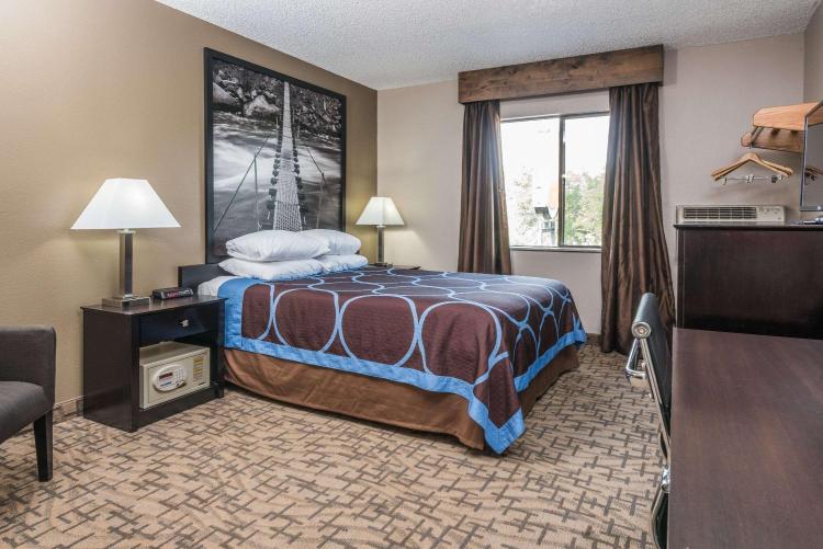 Super 8 by Wyndham Boise photo 3
