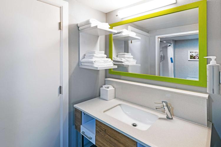 Hampton Inn & Suites Tulsa-Woodland Hills photo 3