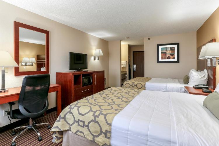Baymont by Wyndham Bowling Green photo 2