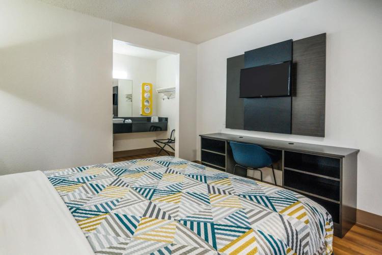 Motel 6-Irving, TX - Dallas photo 1