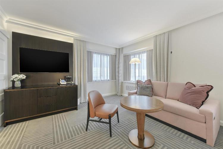 Capital Hilton photo 1