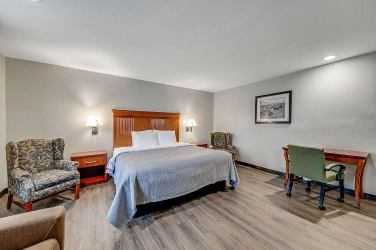 Quality Inn photo 1