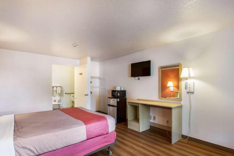 Motel 6-Vancouver, WA photo 2