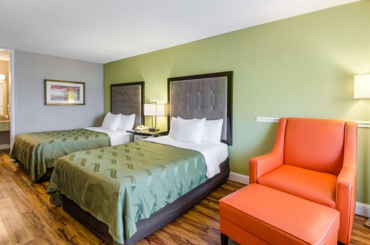 Quality Inn Roanoke Airport photo 1