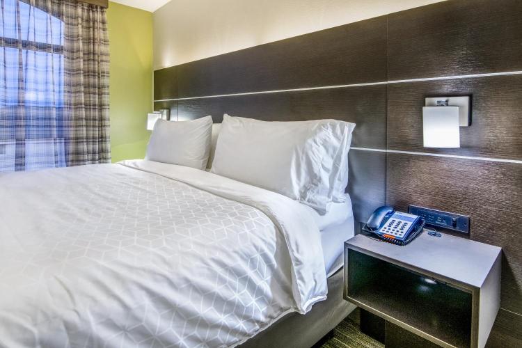 Holiday Inn Express & Suites Longview North by IHG photo 2