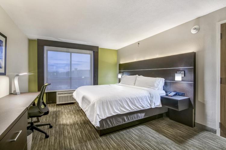 Holiday Inn Express & Suites Longview North by IHG photo 3