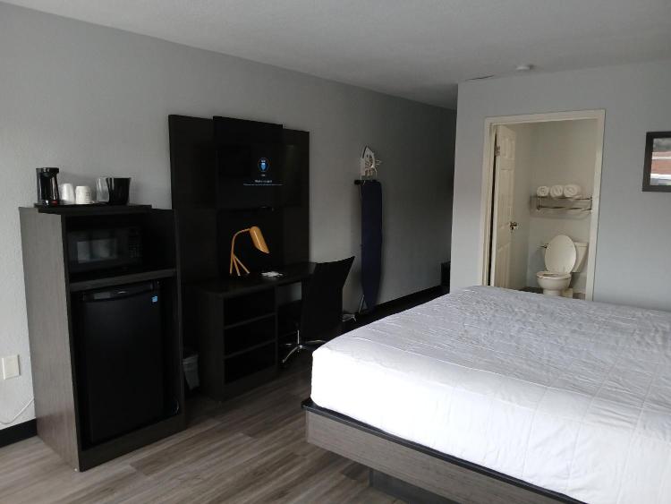 Baymont by Wyndham Rock Hill photo 1