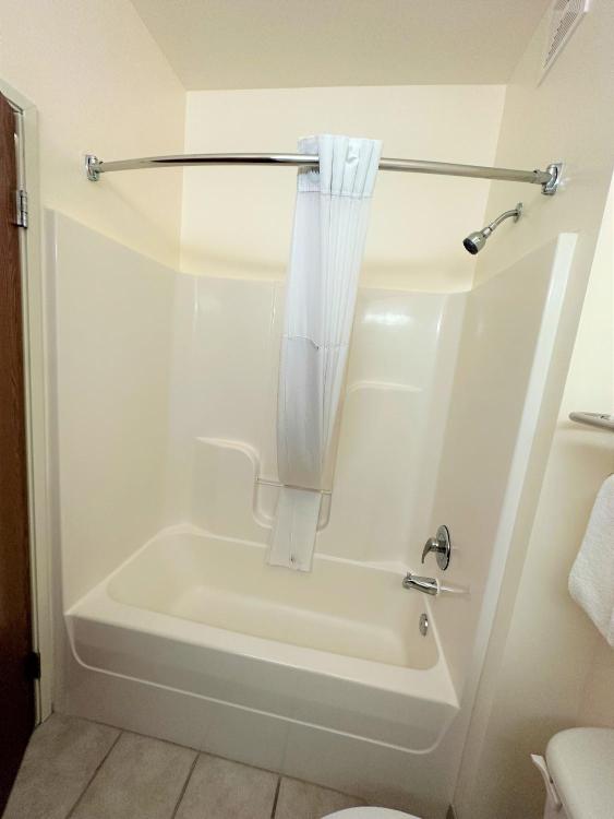 Super 8 by Wyndham Topeka at Forbes Landing photo 3