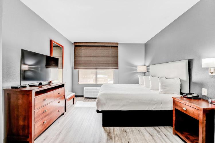 Wingate by Wyndham Tuscaloosa photo 1