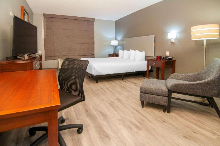 Wingate by Wyndham Tuscaloosa photo 2