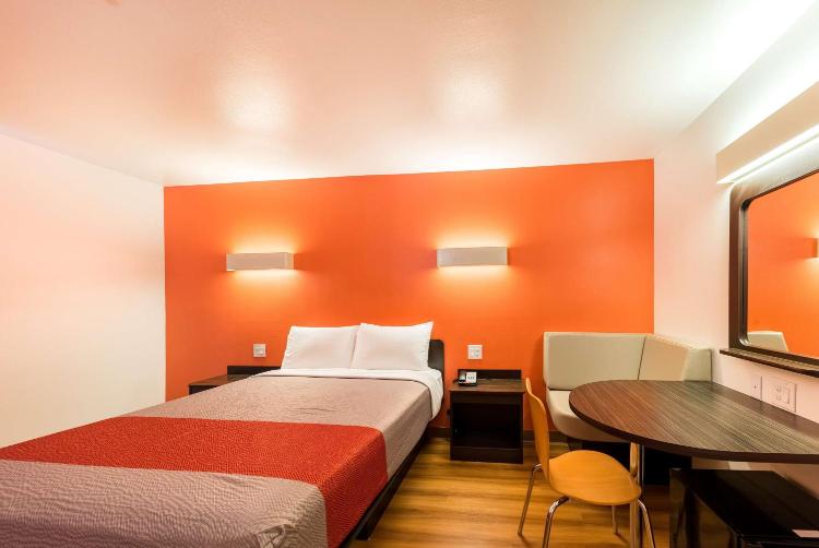Motel 6 Fort Worth, TX - North - Saginaw photo 2