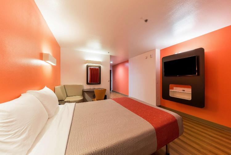 Motel 6 Fort Worth, TX - North - Saginaw photo 3